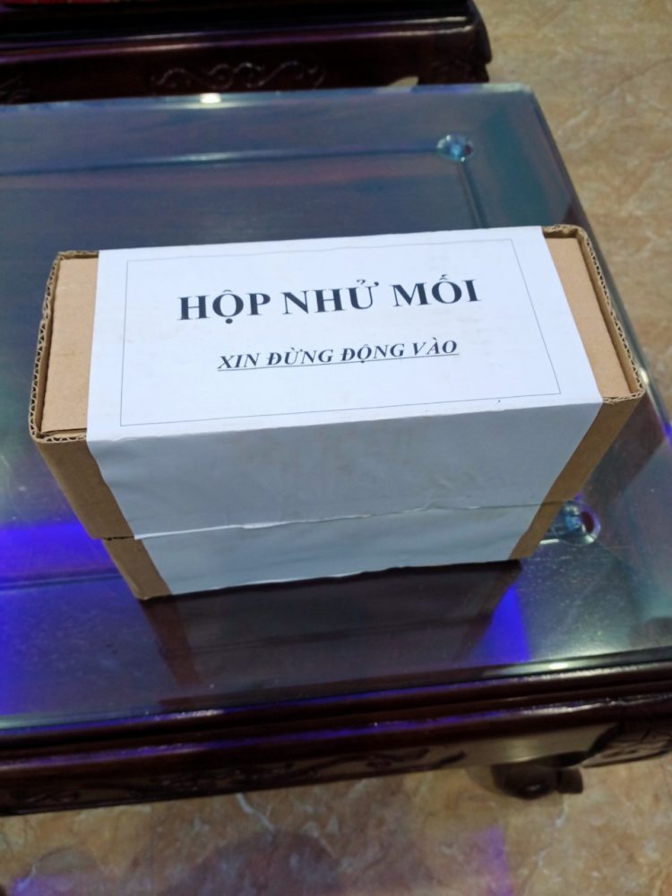 Hộp nhử mối