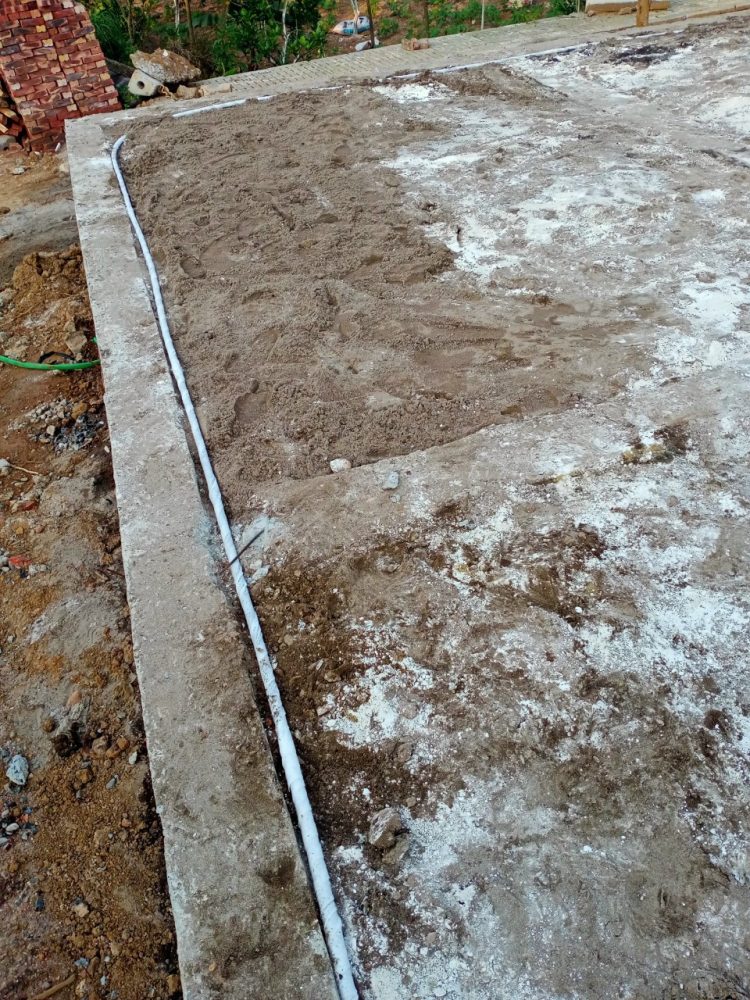 Thi công chống mối cho móng nhà