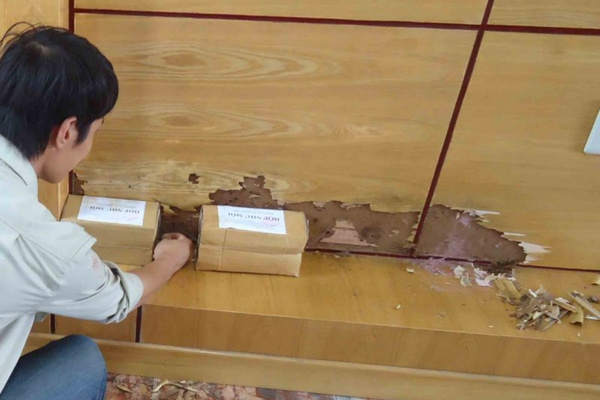 Sử dụng phương pháp đặt hộp nhử mối, ngăn mối quay lại sau khi diệt