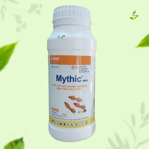 Người dùng cần lắc đều trước khi sử dụng thuốc trừ mối Mythic 240SC 
